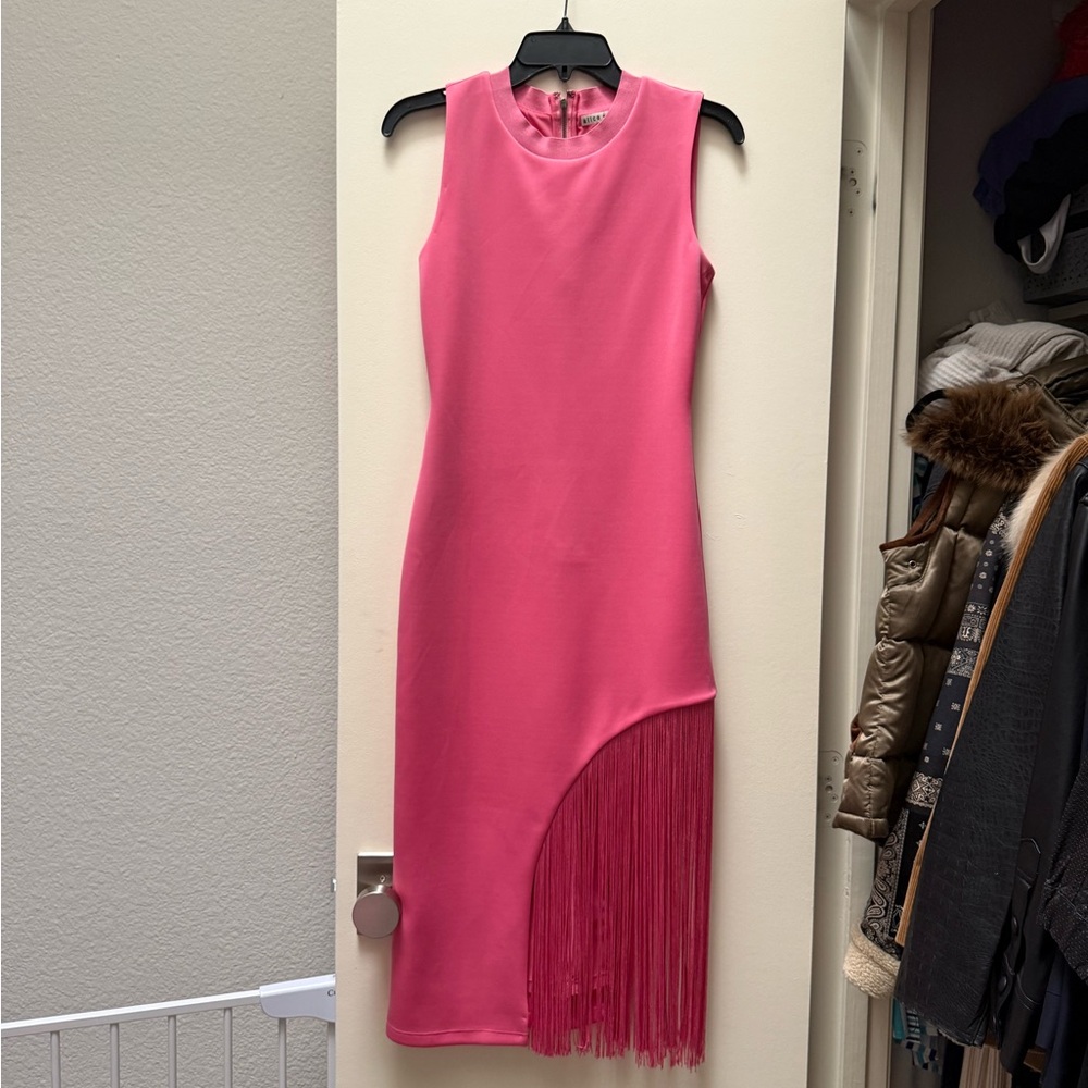 Alice + Olivia Sleeveless Pink Fringe Midi Dress